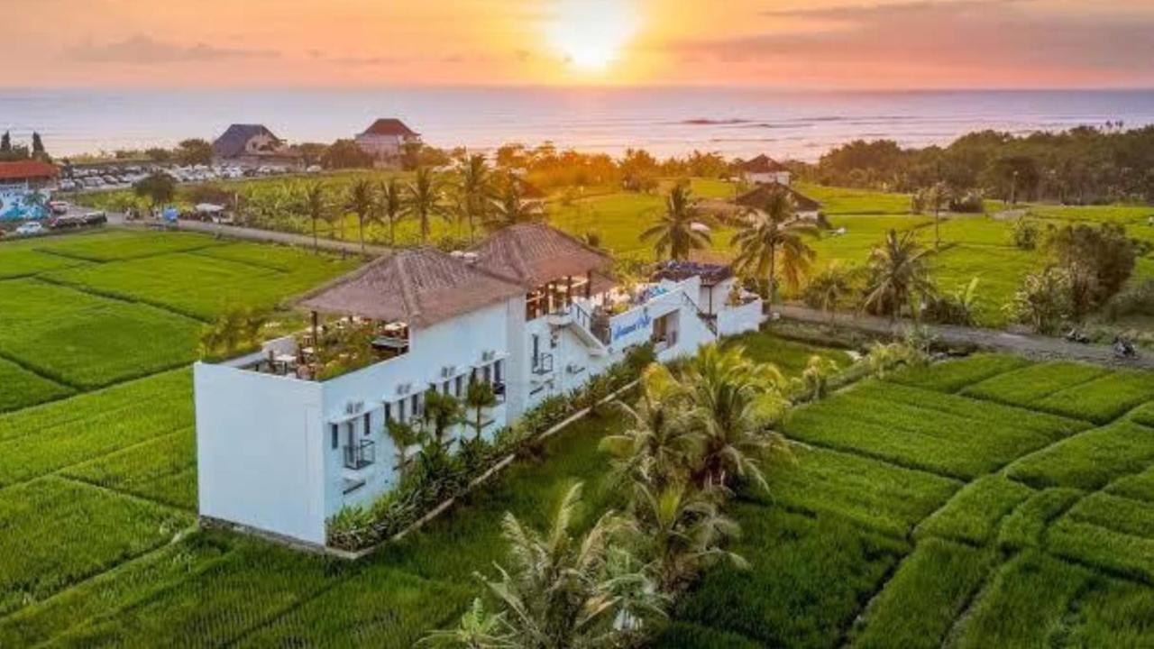 Swell Hotel, Pool Bar & Restaurant Tanah Lot Екстериор снимка